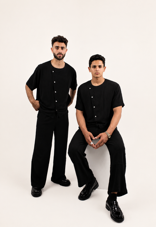 Black linen shirt with short sleeves